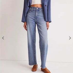 The Perfect Vintage Wide-Leg Jean

COLORHeathcote